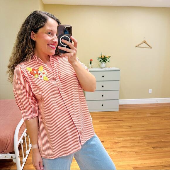 Tuckernuck Tops - NWT Tuckernuck Le Sarte Pettegole Orange Striped Floral Top Medium